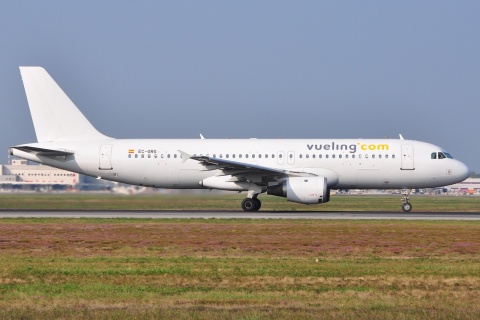 EC-GRG - A320-211 - Vueling - MXP - 23-09-2009