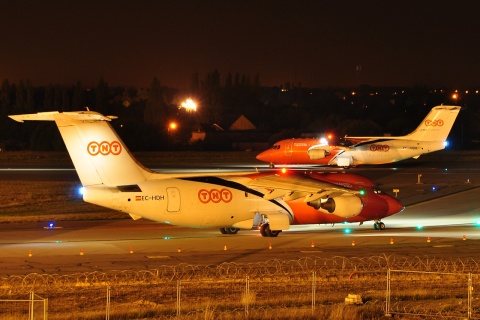 EC-HDH - BAe 146-200 - TNT Airways - LGG - 02-10-2009