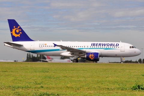 EC-KZG - A320-214 - Iberworld - LGG - 09-10-2009