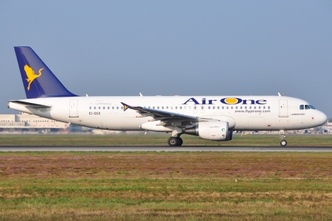 EI-DSX - A320-216 - Air One - MXP - 23-09-2009