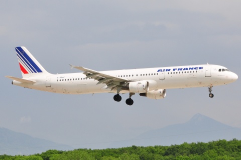 F-GTAE - A321-211 - Air France - GVA - 12-05-2009