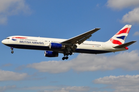 G-BNWB - 767-336(ER) - British Airways - LHR - 27-08-2009