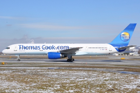 G-JMCF - 757-28A - Thomas Cook Airlines - SZG - 28-02-2009