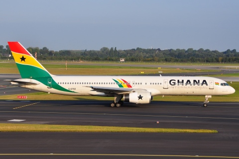 G-STRZ - 757-258 - Ghana International - DUS - 06-09-2009b