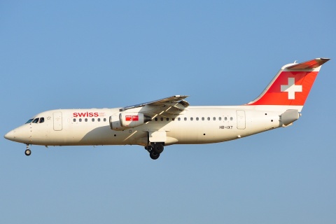 HB-IXT - RJ100 - Swiss - BRU - 01-04-2009