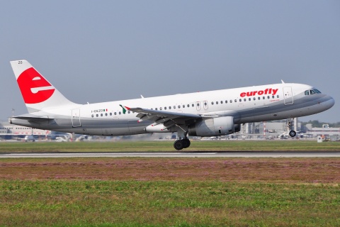 I-EEZO - A320-232 - Eurofly - MXP - 23-09-2009b
