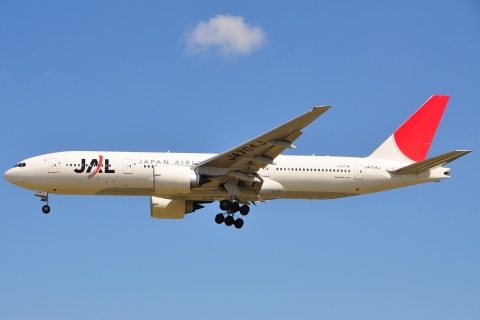JA704J - 777-246(ER) - Japan Airlines - AMS - 23-07-2009