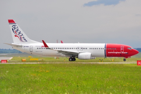 LN-NOL - 737-8Q8(WL) - Norwegian Air Shuttle - PRG - 09-06-2009