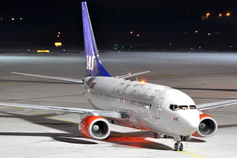 LN-TUF - 737-705 - SAS Norge - SZG - 28-02-2009