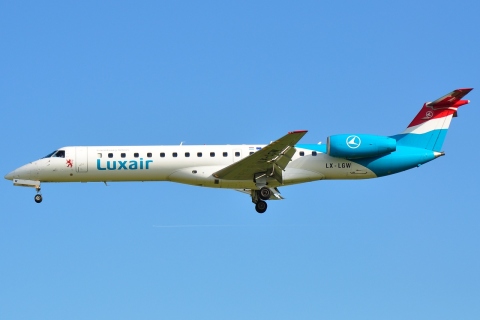 LX-LGW - ERJ-145LU - Luxair - PRG - 09-06-2009