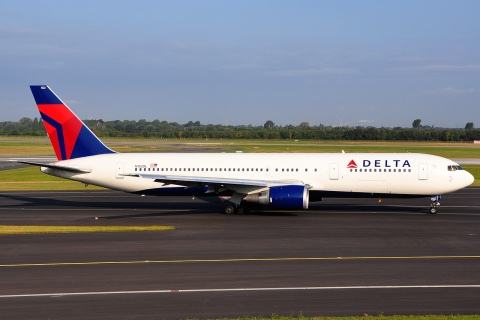 N152DL - 767-3P6(ER) - Delta Air Lines - DUS - 06-09-2009