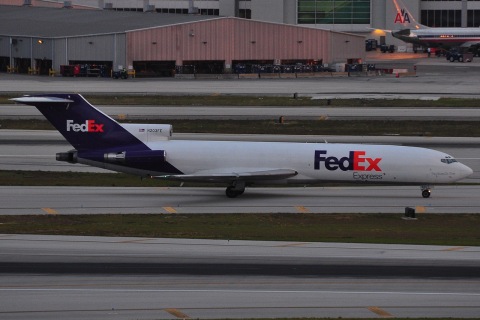 N203FE - 727-2S2F - Federal Express (FedEx) - MIA - 17-05-2009