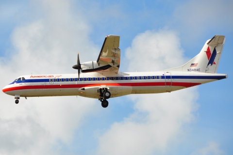 N348AE - ATR 72-212 - American Eagle - MIA - 18-05-2009