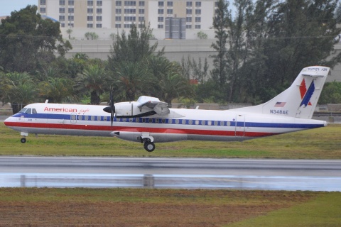 N348AE - ATR 72-212 - American Eagle - MIA - 19-05-2009