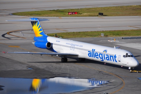 N412NV - MD-88 - Allegiant Air - MIA - 16-05-2009