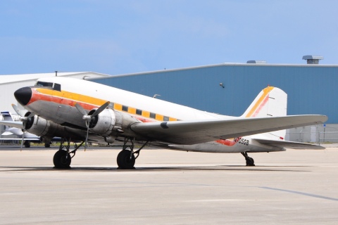 N705GB - C-47A Skytrain - Atlantic Air Cargo - OPF - 16-05-2009