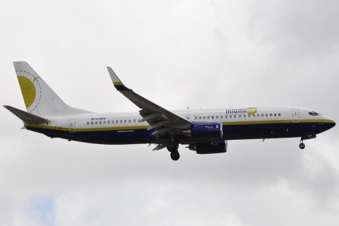 N742MA - 737-83N(WL) - Miami Air International - MIA - 16-05-2009b