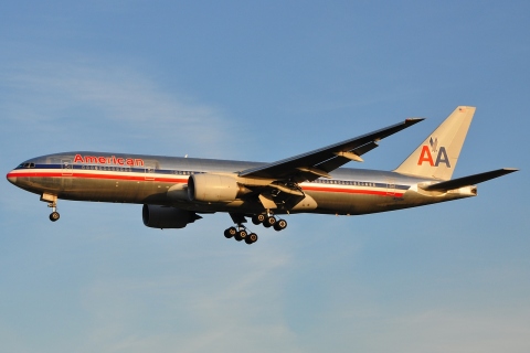 N750AN - 777-223(ER) - American Airlines - BRU - 23-08-2009