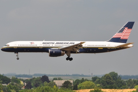 N750NA - 757-28A - North American Airlines - LGG - 03-07-2009
