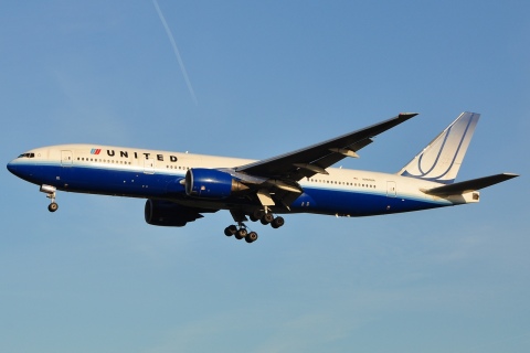 N769UA - 777-222 - United Airlines - BRU - 23-08-2009
