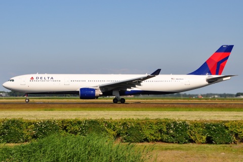 N821NW - A330-323 - Delta Air Lines - AMS - 23-06-2009