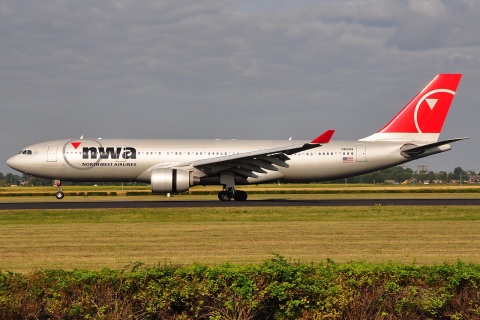 N860NW - A330-223 - Northwest Airlines - AMS - 18-08-2009