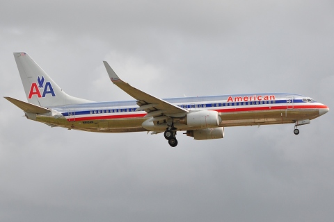 N910AN - 737-823(WL) - American Airlines - MIA - 15-05-2009