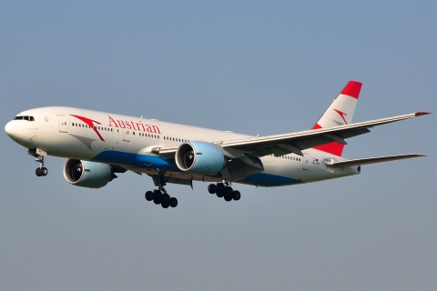 OE-LPC - 777-2Z9(ER) - Austrian Airlines - VIE - 25-04-2009