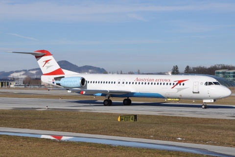 OE-LVF - Fokker 100 - Austrian Arrows - SZG - 28-02-2009