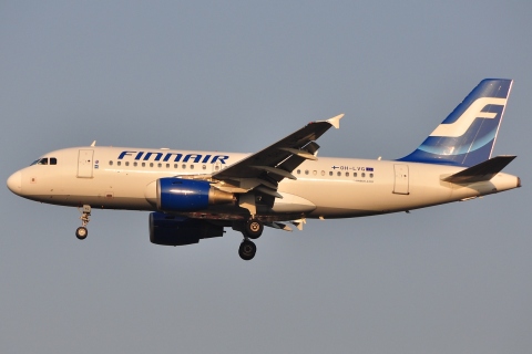 OH-LVG - A319-112 - Finnair - MXP - 22-09-2009