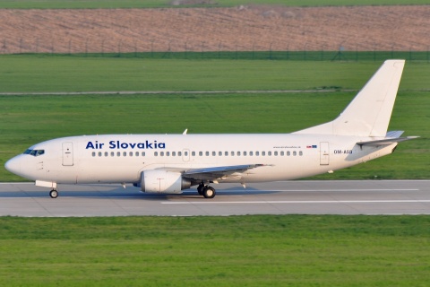 OM-ASD - 737-306 - Air Slovakia - BTS - 24-04-2009