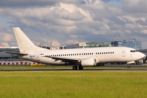 OM-ASE - 737-306 - Air Slovakia - PRG - 09-06-2009b