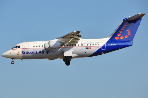 OO-DJZ - RJ85 - Brussels Airlines - BRU - 01-04-2009