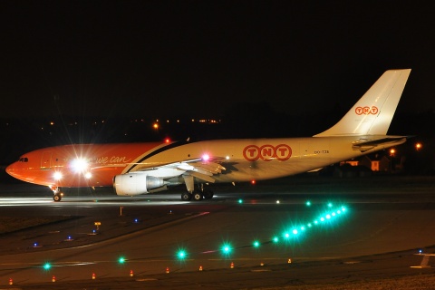 OO-TZB - A300B4-203 - TNT Airways - LGG - 02-10-2009