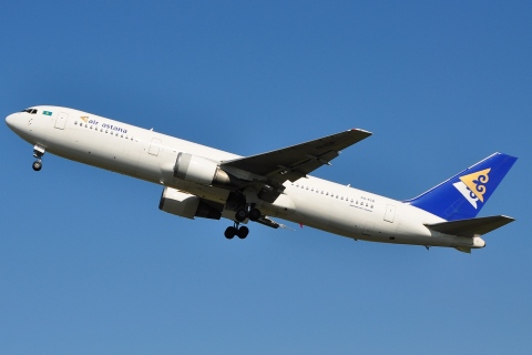 P4-KCB - 767-306(ER) - Air Astana - AMS - 23-06-2009