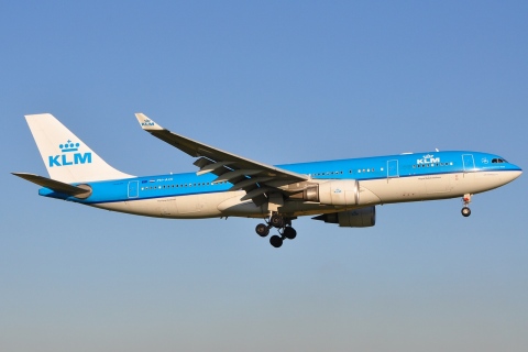 PH-AOI - A330-203 - KLM Royal Dutch Airlines - AMS - 23-06-2009