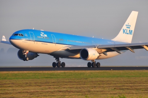 PH-AOL - A330-203 - KLM Royal Dutch Airlines - AMS - 18-08-2009
