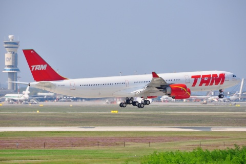 PT-MSL - A340-541 - TAM Linhas Aereas - MXP - 23-09-2009