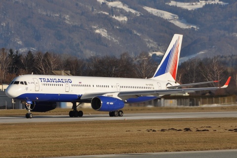 RA-64509 - Tupolev Tu-214 - Transaero Airlines - SZG - 28-02-2009d