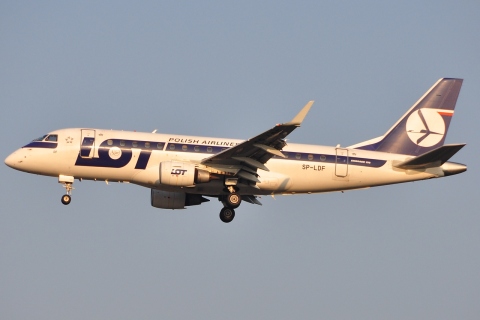 SP-LDF - ERJ-170STD (ERJ-170-100) - LOT _ Polish Airlines - MXP - 22-09-2009
