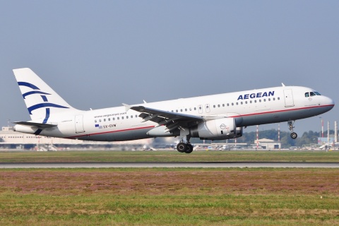 SX-DVW - A320-232 - Aegean Airlines - MXP - 23-09-2009