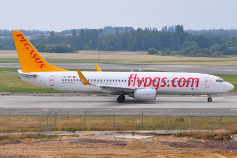 TC-APH - 737-8S3(WL) - Pegasus - LGG - 27-06-2009