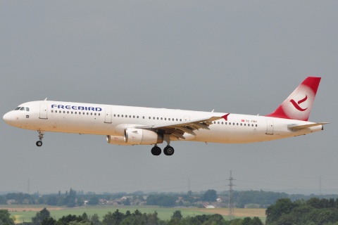 TC-FBT - A321-131 - Freebird Airlines - LGG - 04-07-2009