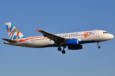 TC-IZL - A320-233 - Izmir Airlines - BRU - 04-08-2009