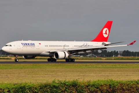 TC-JND - A330-203 - Turkish Airlines - AMS - 18-08-2009