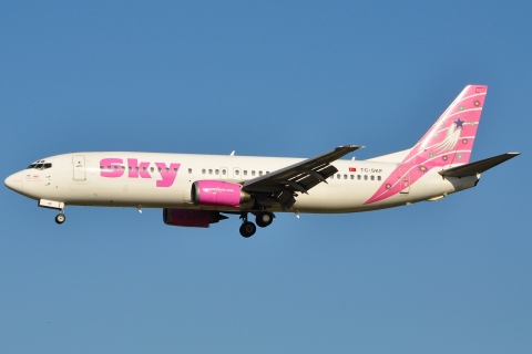 TC-SKF - 737-4Q8 - Sky Airlines - BRU - 23-08-2009