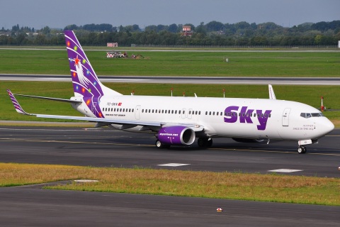TC-SKN - 737-94X(ER)(WL) - Sky Airlines - DUS - 06-09-2009b