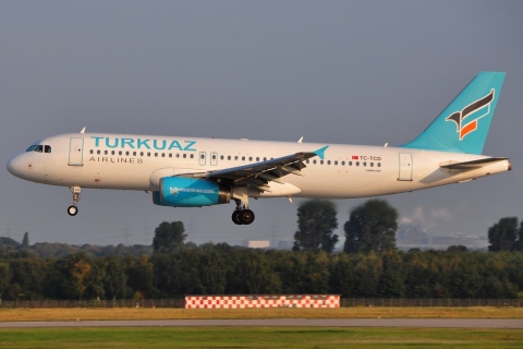 TC-TCD - A320-232 - Turkuaz Airlines - DUS - 06-09-2009