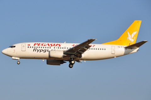 TC-TJB - 737-3Q8 - Pegasus - BRU - 01-04-2009