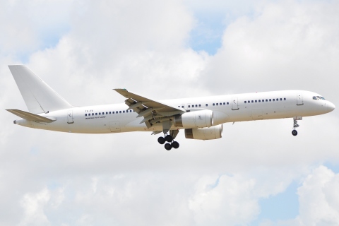 TF-FII - 757-208 - Icelandair - MIA - 18-05-2009